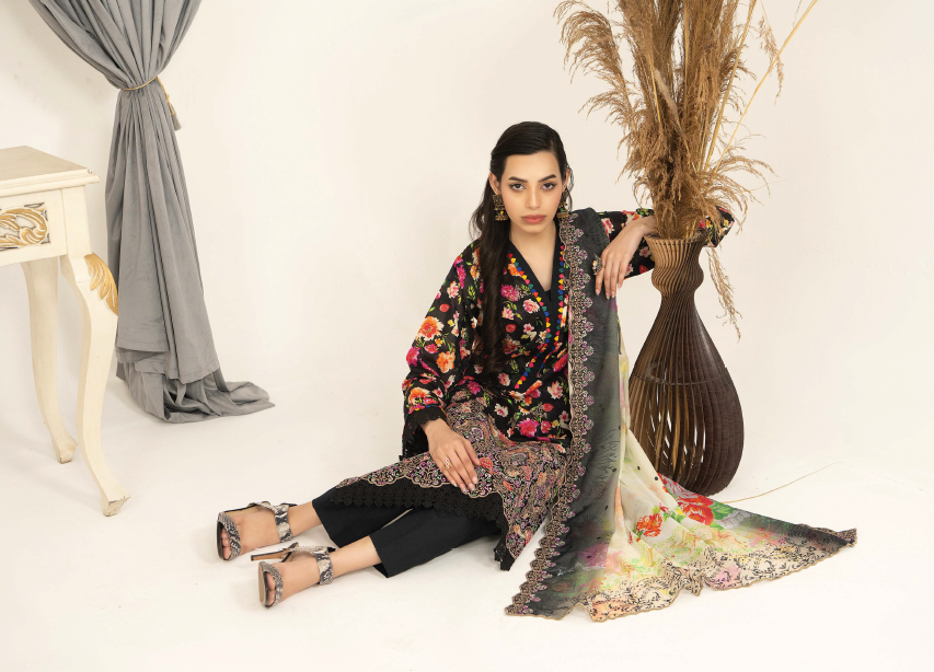 Three-Piece Lawn Digital Printed & Embroidered Suit - Image 3