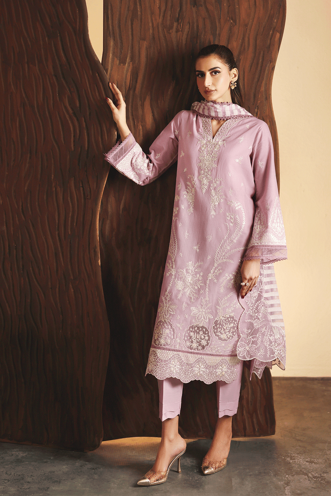 DL-03 Embroidered Lawn Suit - Image 7