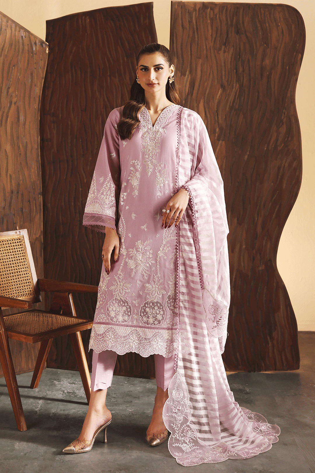 DL-03 Embroidered Lawn Suit