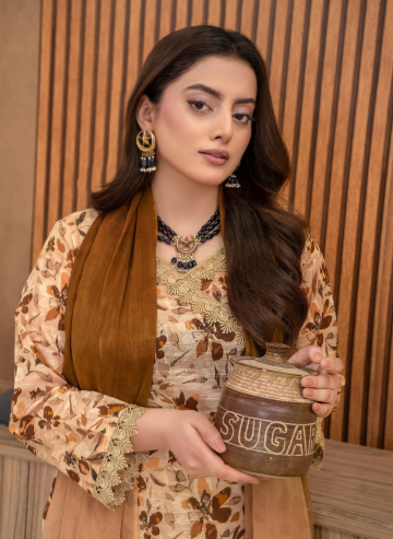 Three-Piece Digital Printed Lawn & Chiffon Suit โ Modern & Trendy