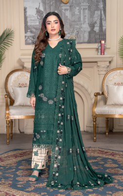 Three-Piece Lawn & Chiffon Embroidered Suit โ Graceful & Elegant